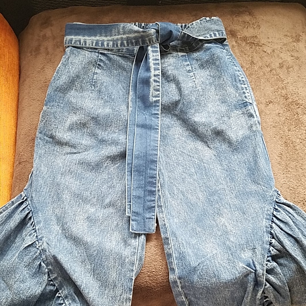**HP** Ruffled Boho Wide Leg Jeans - Picture 9 of 11